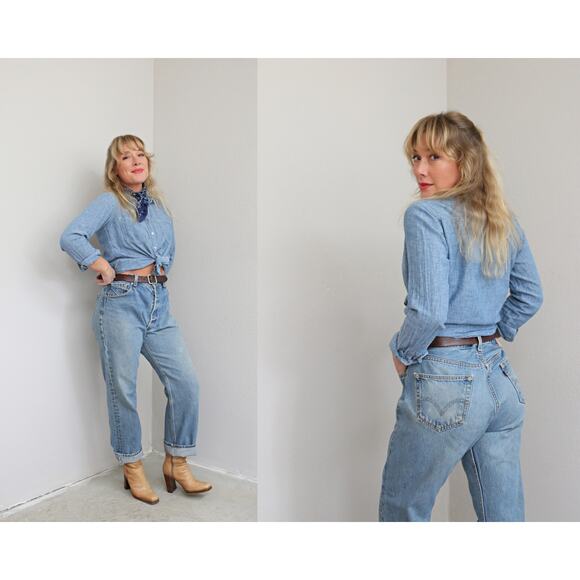 2000's Vintage Levi's 501 Light Wash Button Fly Jeans ~ Women's LG XL 35" to 36" - Picture 1 of 10
